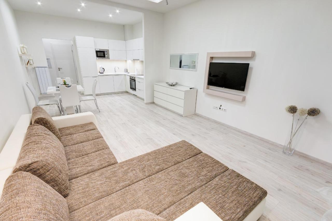 D.Five Kiraly Street Superior Apartment With City View Budapesta Exterior foto