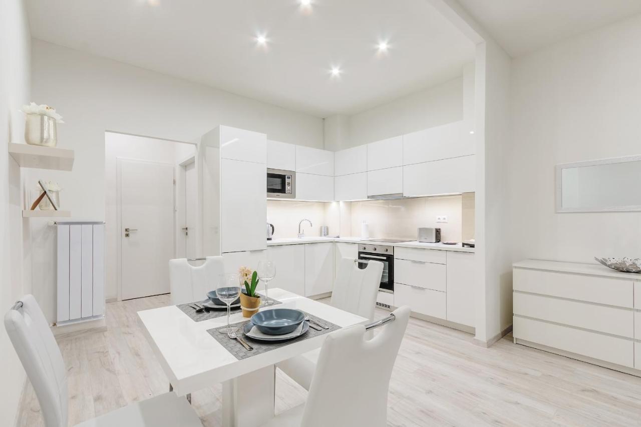 D.Five Kiraly Street Superior Apartment With City View Budapesta Exterior foto