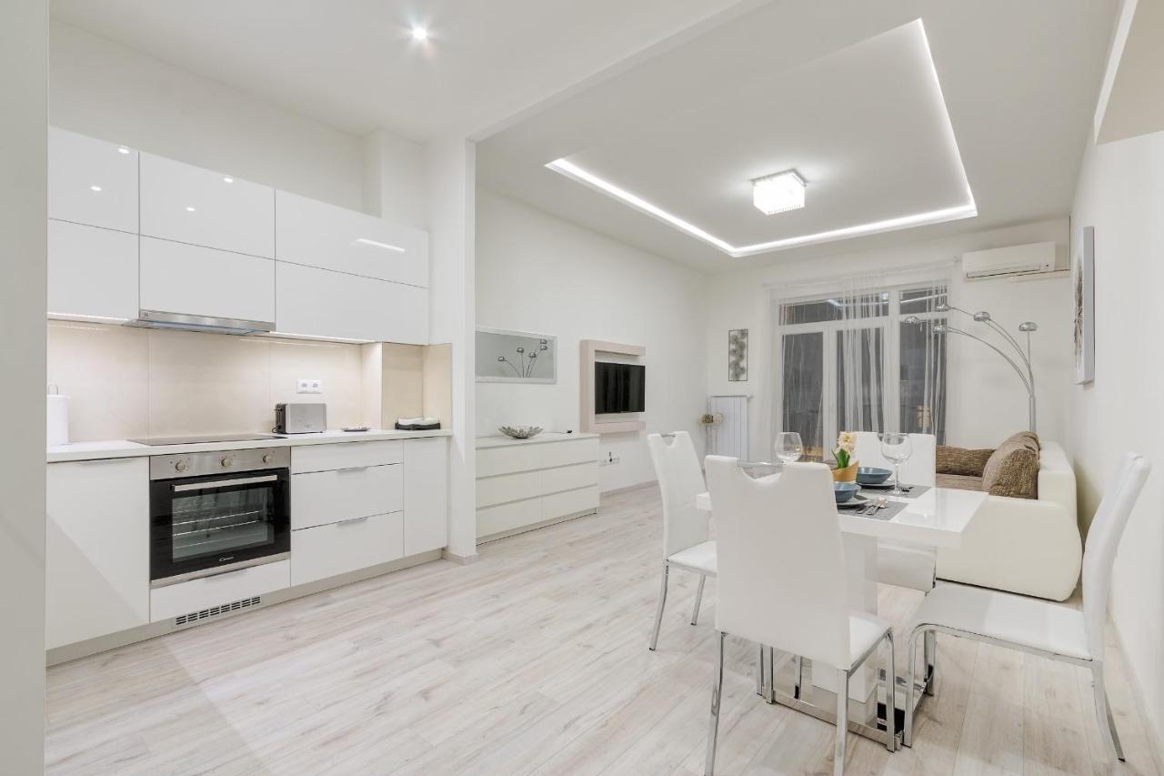 D.Five Kiraly Street Superior Apartment With City View Budapesta Exterior foto